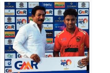 రేవంత్ రెడ్డి సెంచరీ.. భీమవరం బుల్స్ ఘన విజయం